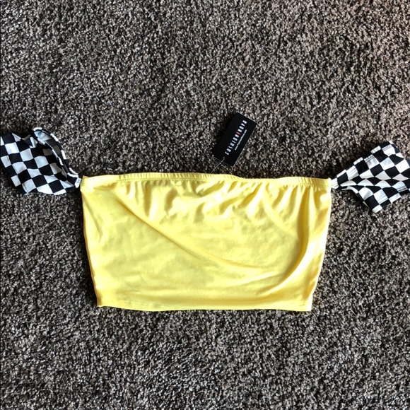 Fashion Nova Tops - Off the shoulder checkered crop top